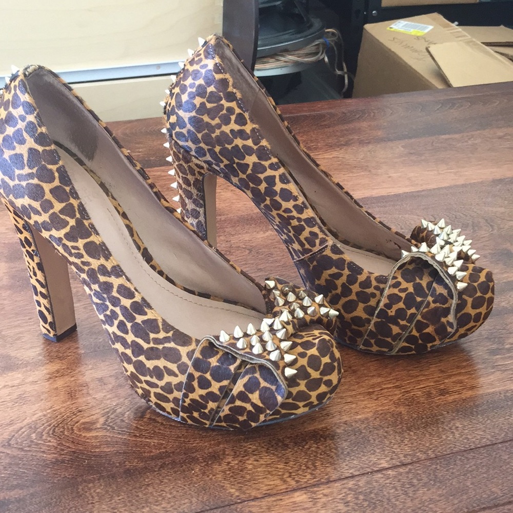 Vince camuto horse hair spiked cheetah pumps